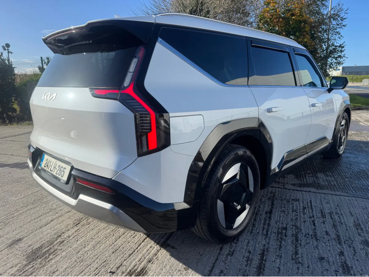 Kia EV9 EARTH RWD 5DR AUTO - Image 2