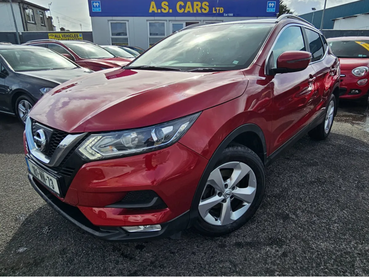 Nissan Qashqai 1.5 SV  ** PAORAMIC GLASS ROOF ** R - Image 2