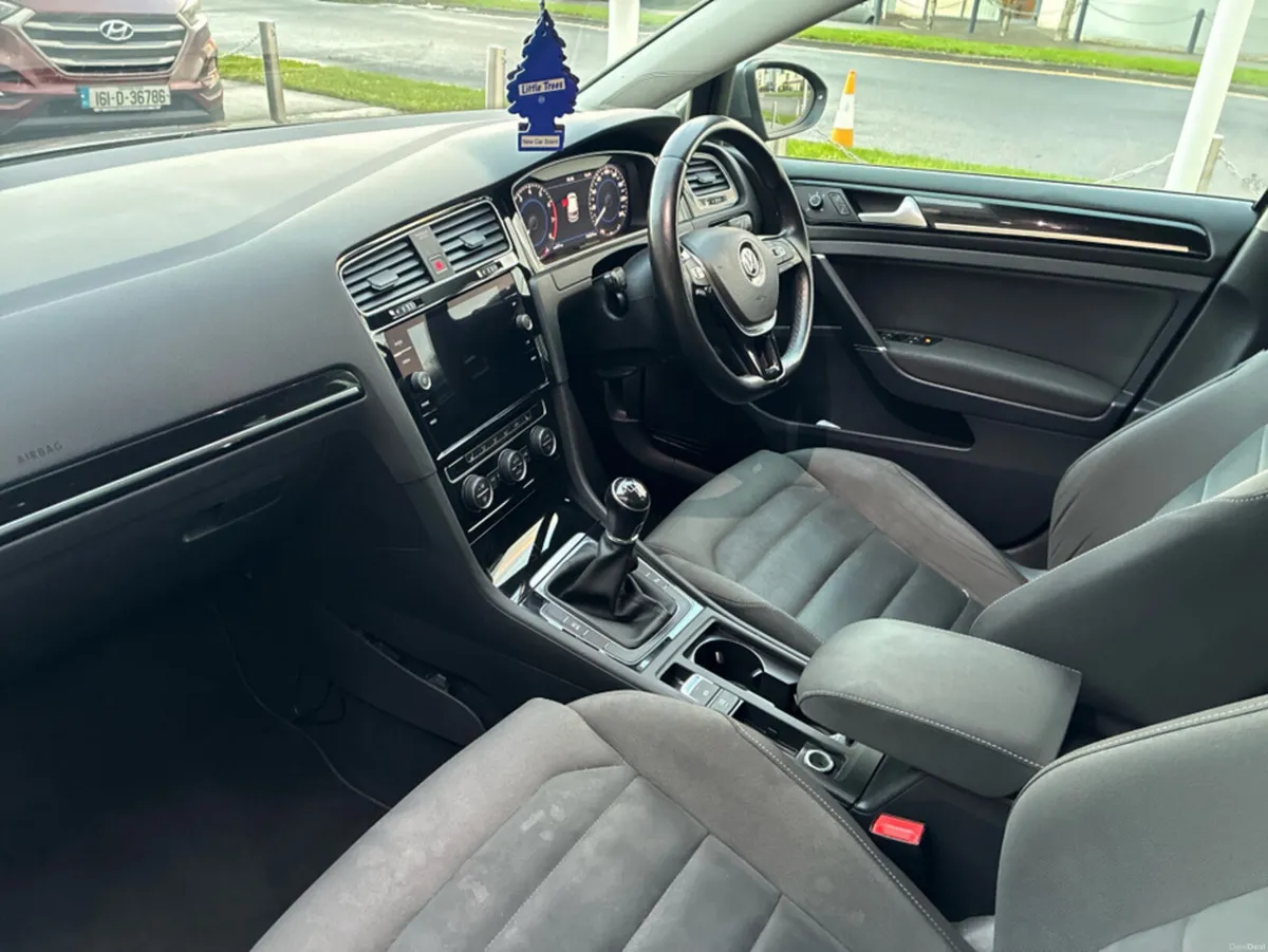 Volkswagen Golf HIGHLINE 1.0 TSI MANUAL 6SPEED FWD - Image 3