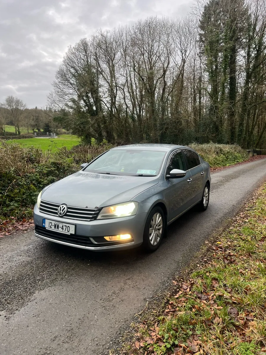 Volkswagen Passat - Image 2