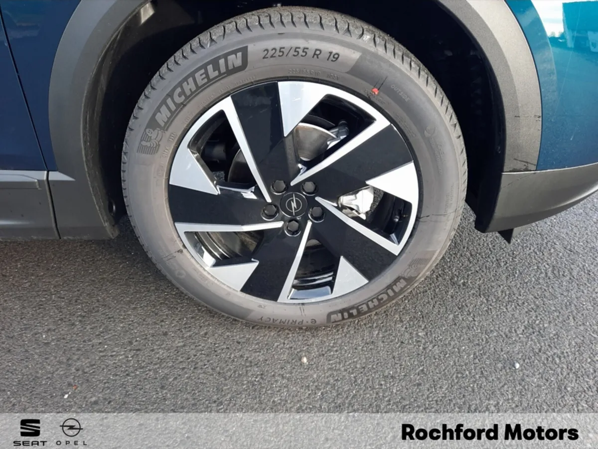 Opel Grandland New model GS 1.2 MHEV Hybrid 136HP - Image 6