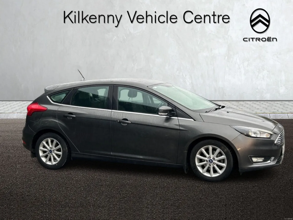 Ford Focus TITANIUM 1.5 TD 120PS AUTO - Image 3