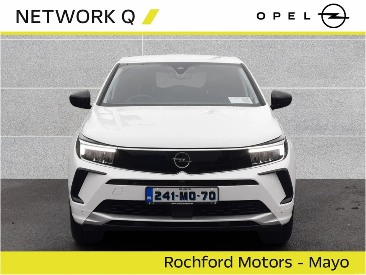 Opel Grandland ELEGANCE 1.2 130PS  Auto - Image 2