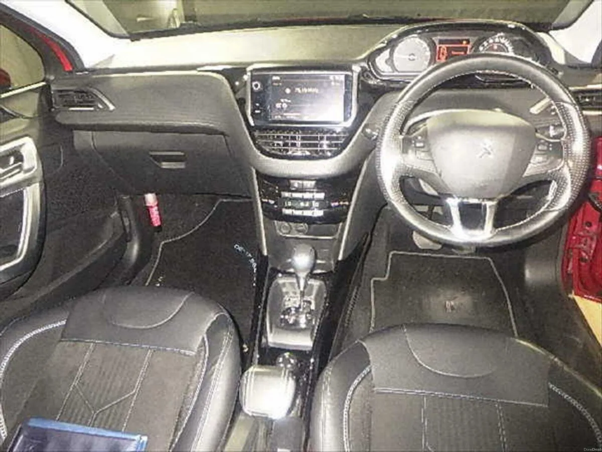 Peugeot 2008 COMING SOON, 2008 AUTO, IMMACULATE CA - Image 4