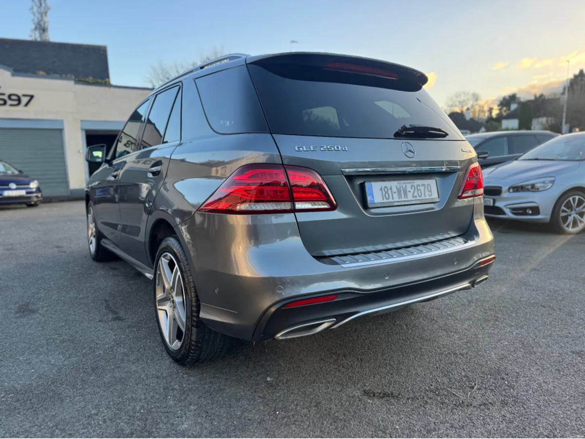 Mercedes-Benz GLE GLE250D 4MATIC AMG LINE AUTO - Image 3