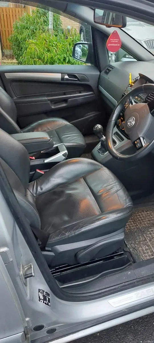 Vauxhall Zafira 2011 - Image 2