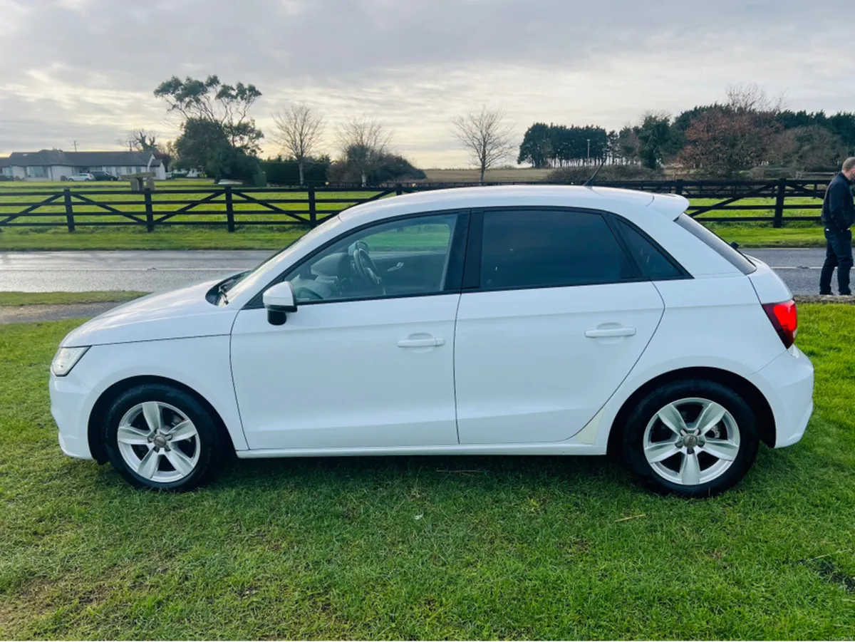 Audi A1 Low Mileage / Alloy Wheels/Privacy Glass - Image 4