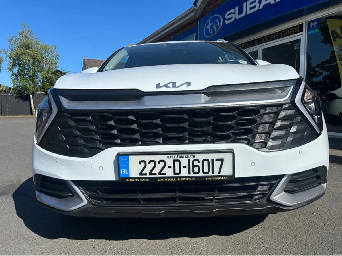 Kia Sportage Beautiful New Model White + Great Pri - Image 3