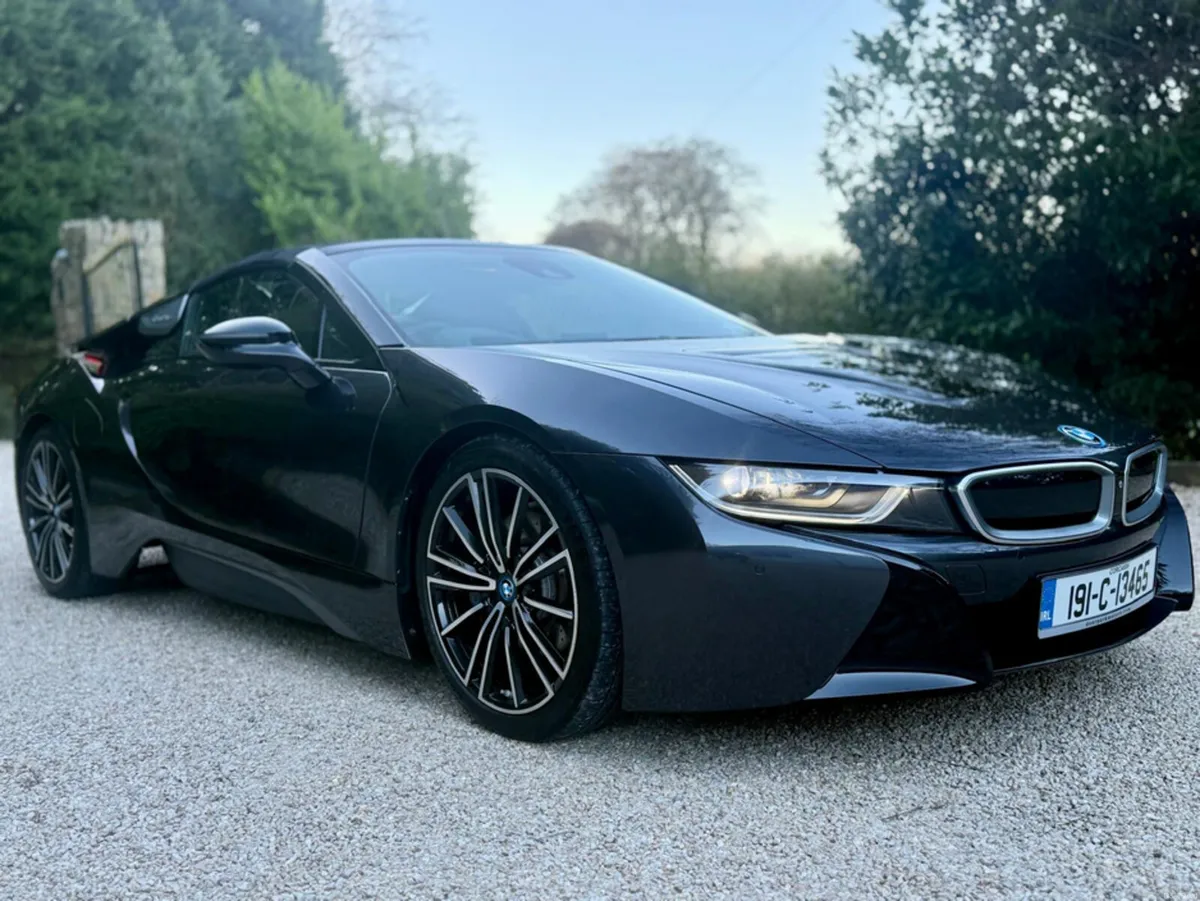 BMW i8 ROADSTER *F.BMW.SH….BMW Warranty* - Image 2