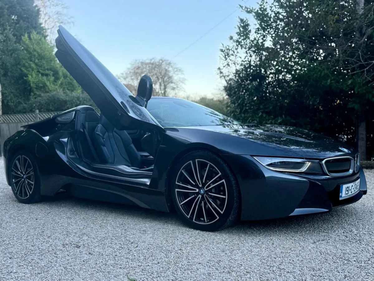 BMW i8 ROADSTER *F.BMW.SH….BMW Warranty* - Image 3