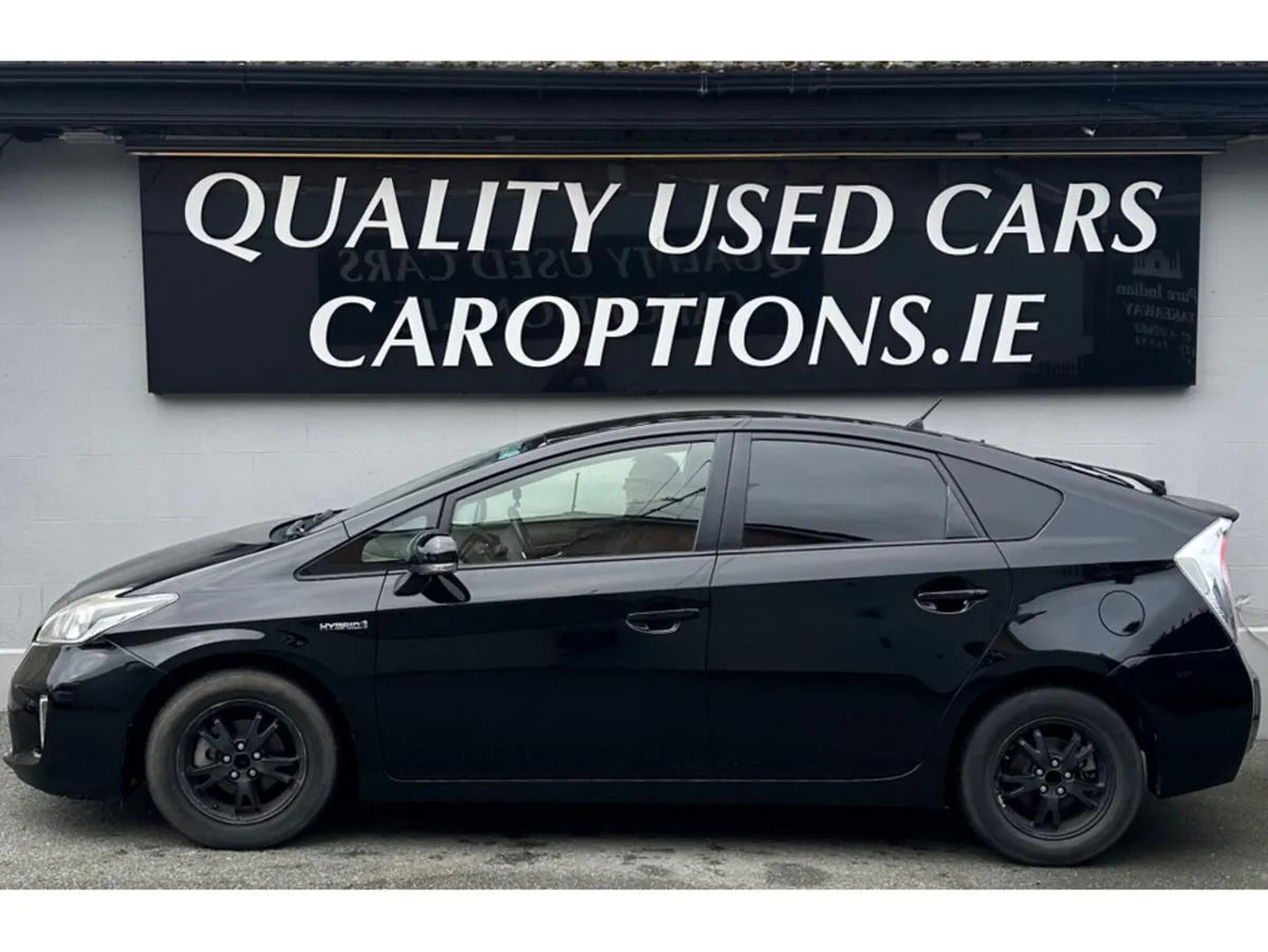 Toyota Prius ZVW30  AUTO//JUST SERVICED//NEW N.C.T - Image 2