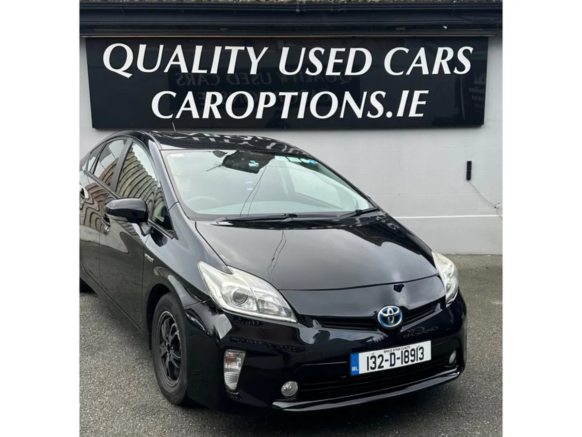 Toyota Prius ZVW30  AUTO//JUST SERVICED//NEW N.C.T - Image 3