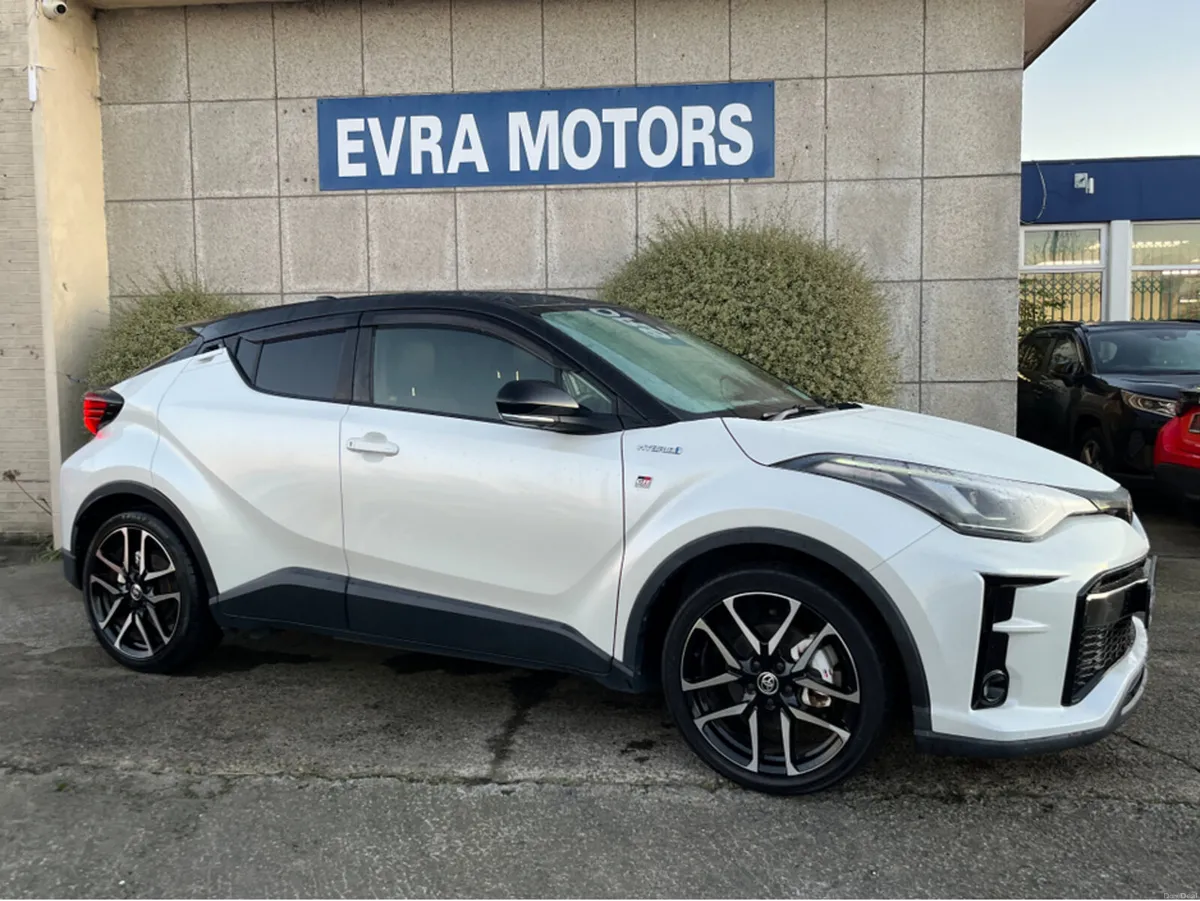 Toyota C-HR GR AUTOMATIC HYBRID 1.8 PETROL //HIGH - Image 3