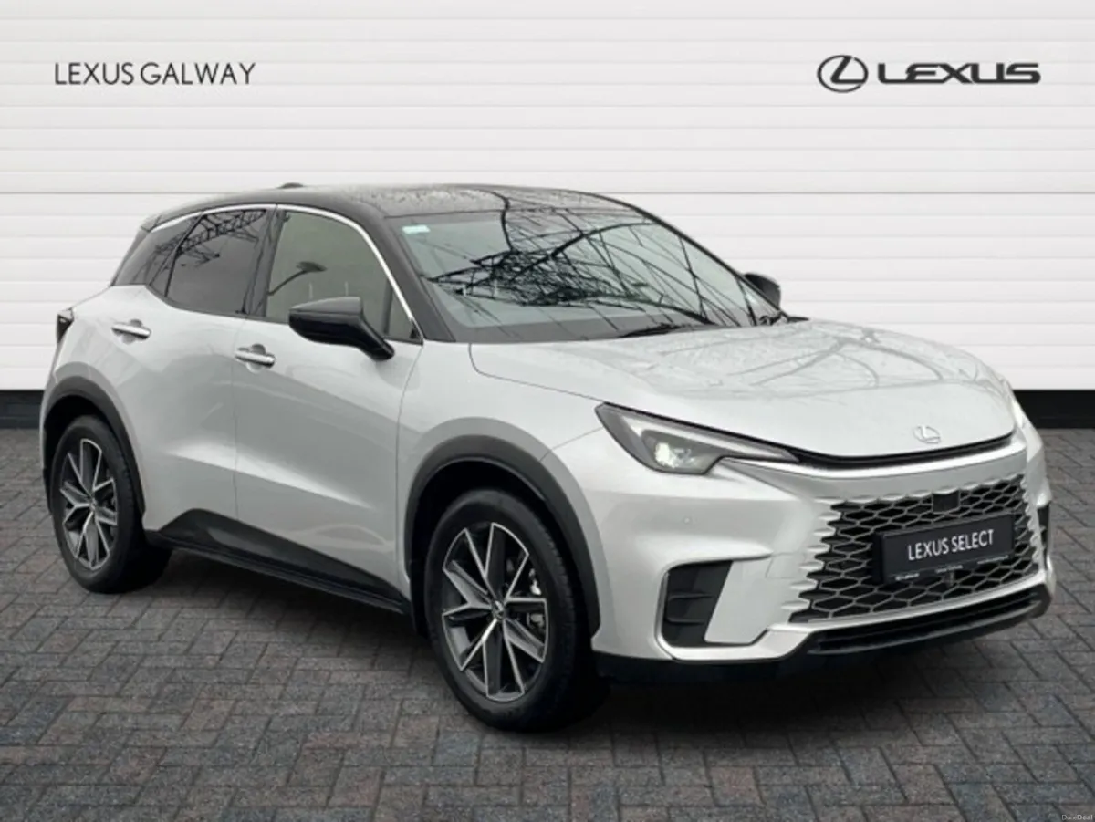 Lexus LBX 1.5h EMOTION // Heated Mirrors // Power - Image 1