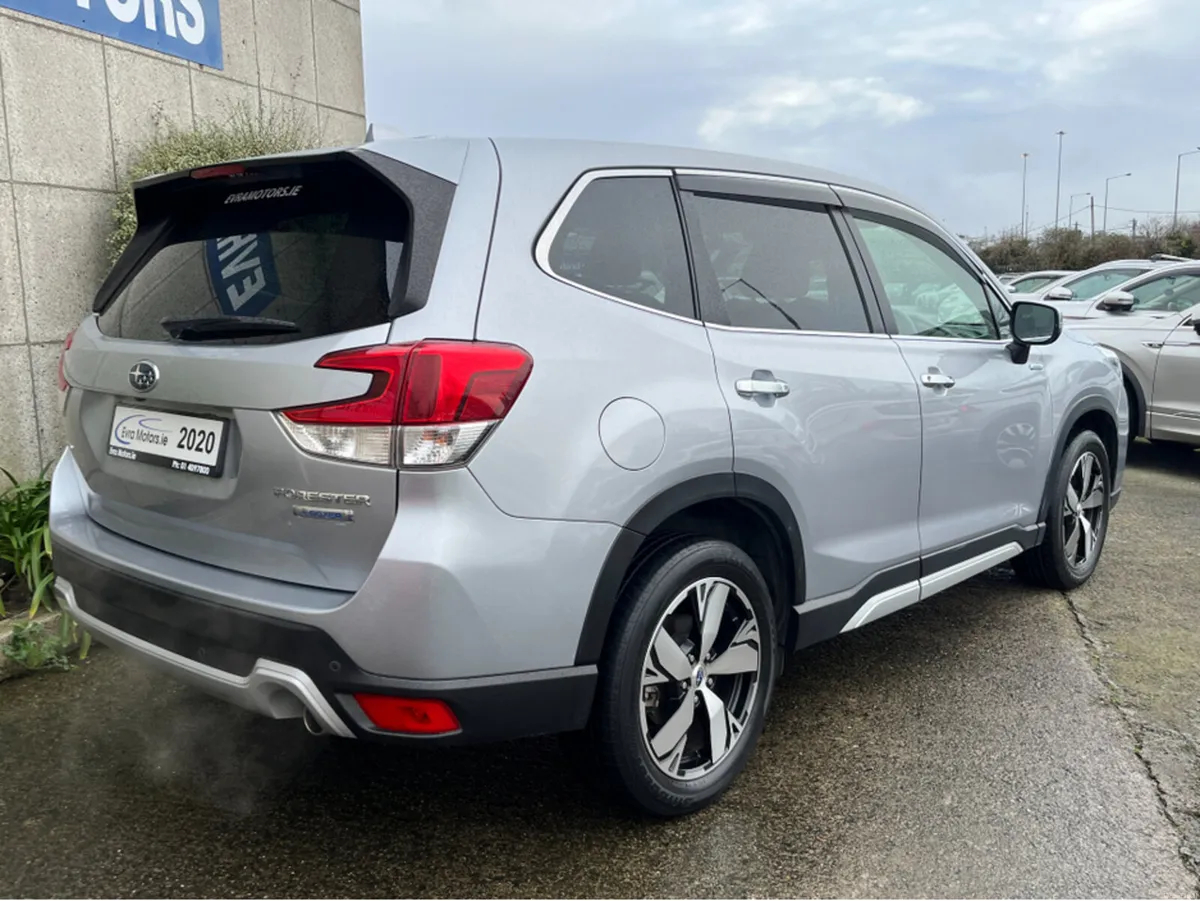 Subaru Forester 4WD ADVANCE AUTOMATIC HYBRID 2.0 P - Image 4