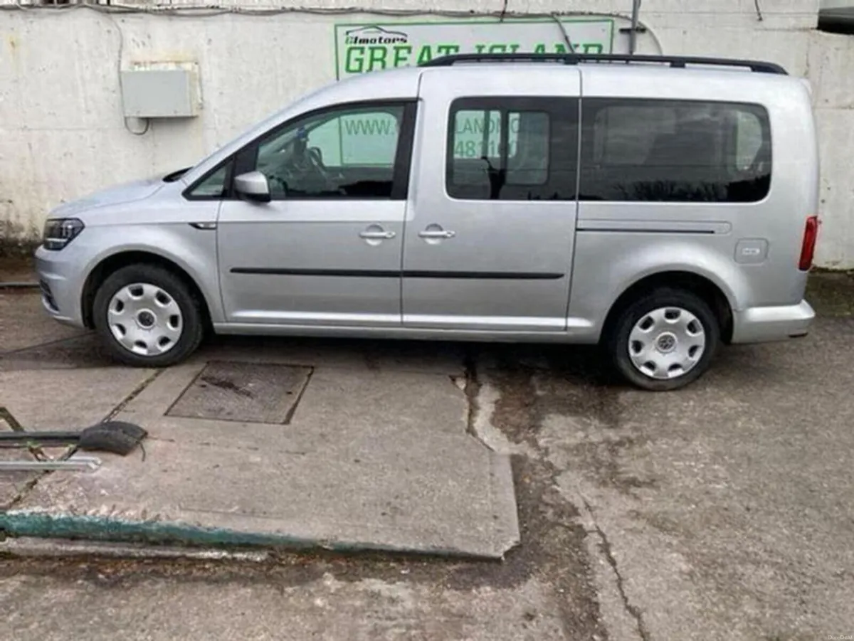 Volkswagen Caddy 7 seater Diesel Manual - Image 4