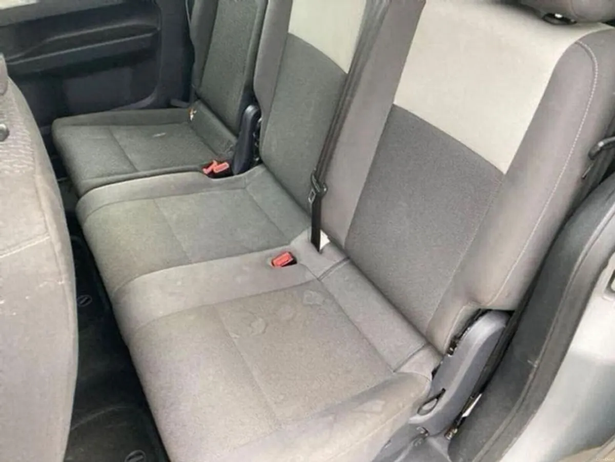 Volkswagen Caddy 7 seater Diesel Manual - Image 5