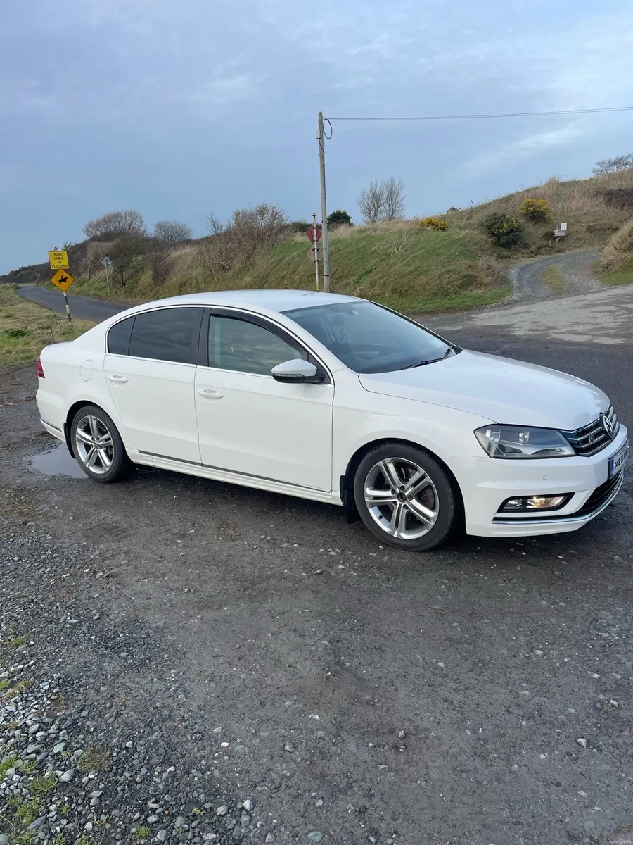 2014 R-line Volkswagen Passat , 1.6 diesel - Image 3