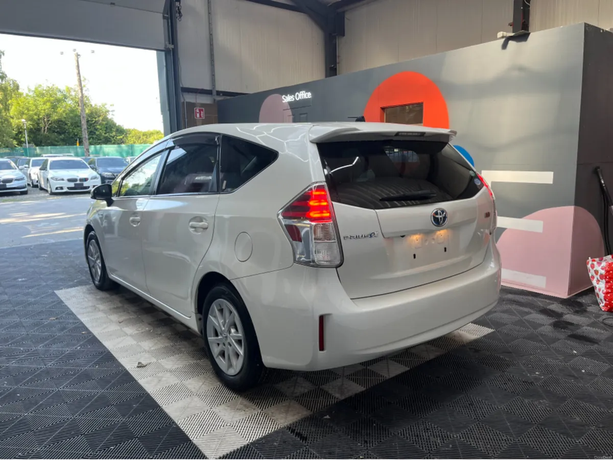 Toyota Prius ONLY €18950! PRIUS ALPHA 7 SEATER 1.8 - Image 4