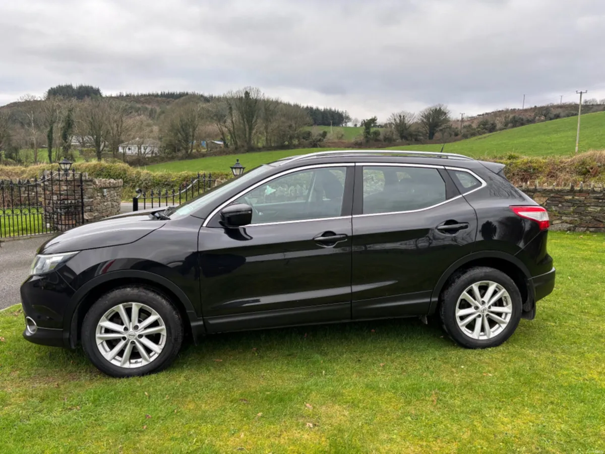 Nissan Qashqai 1.5 SV MY16 E6 4DR - Image 4
