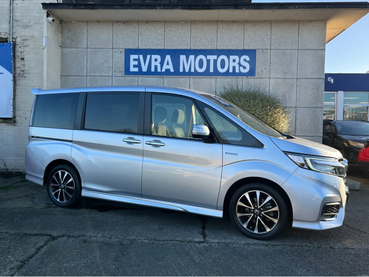 Honda Stepwagon SPADA 7 SEATER HYBRID AUTOMATIC 2. - Image 3