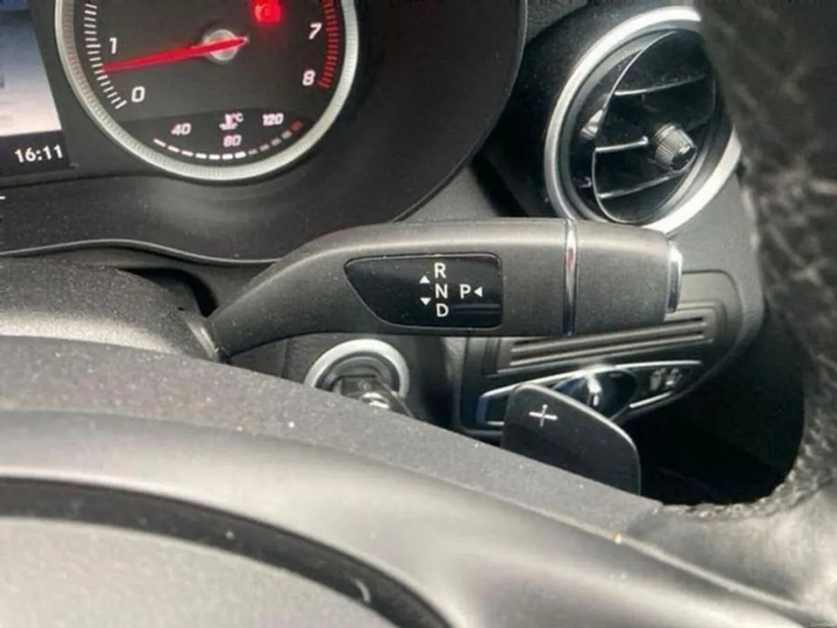 Mercedes-Benz C-Class 2.0 Exclusive Saloon Petrol - Image 6
