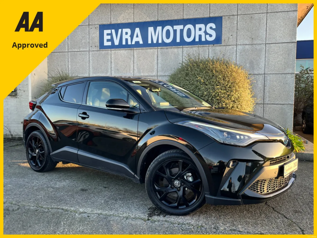 Toyota C-HR SOL HYBRID AUTOMATIC 1.8 PETROL //LOW - Image 2