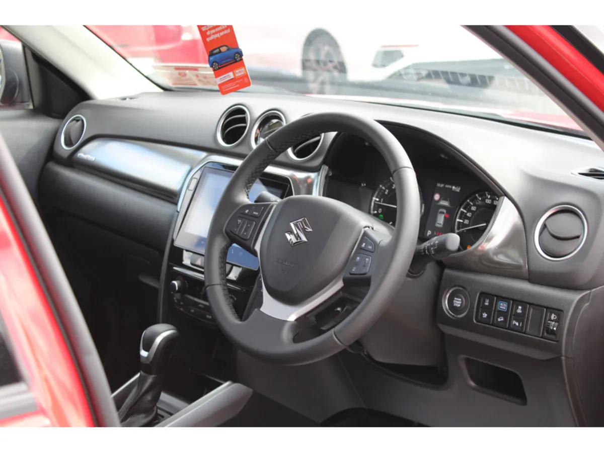 Suzuki Vitara 1.5 Hybrid Ultra Auto 4WD - Image 2