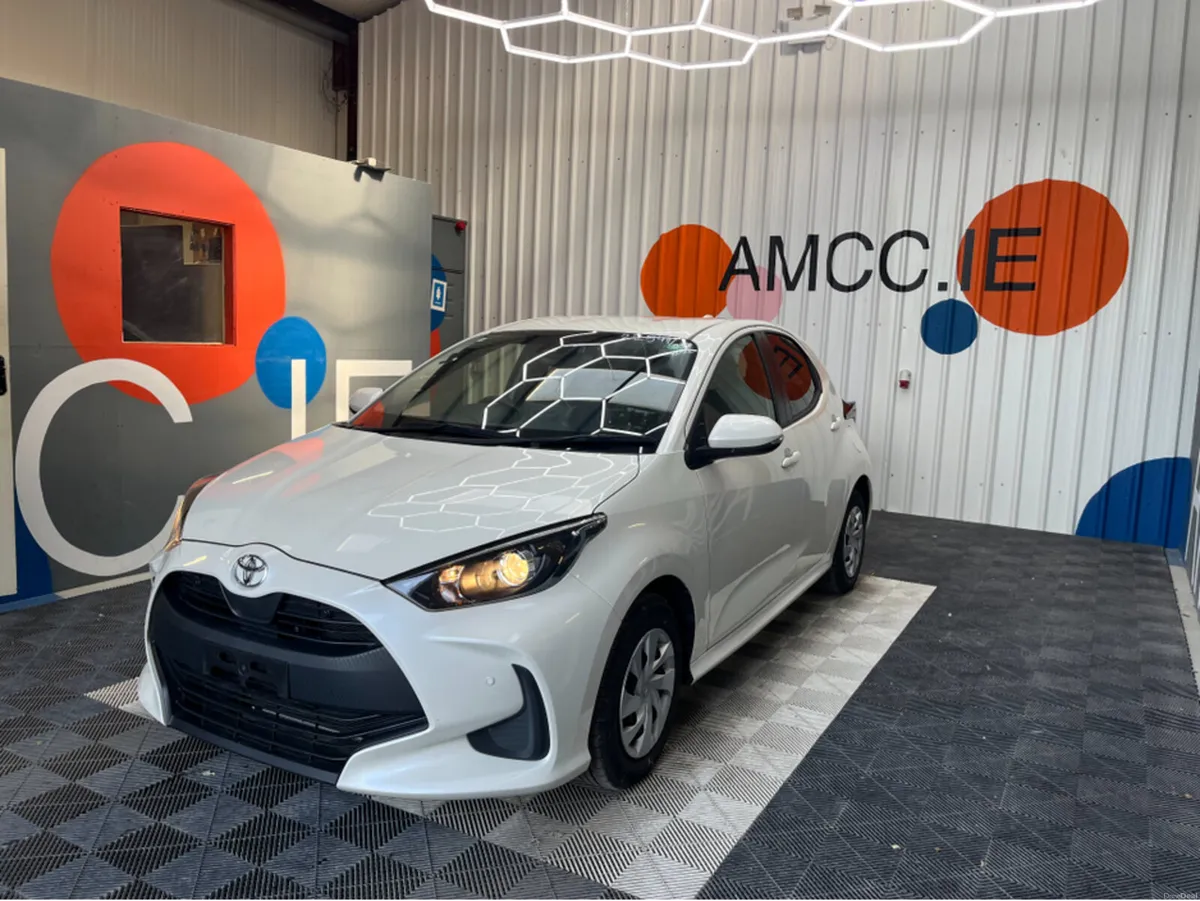 Toyota Yaris ONLY €16950! YARIS AUTOMATIC 1.0 PETR - Image 3