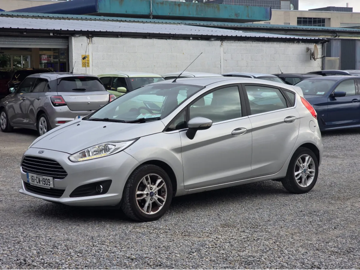 Ford Fiesta 1.0 ZETEC TURBO 100PS 5 5DR - Image 2