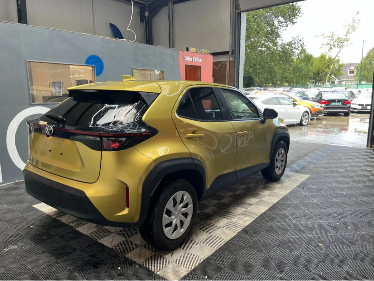 Toyota Yaris Cross ONLY €21950! YARIS CROSS 1.5 Pe - Image 6