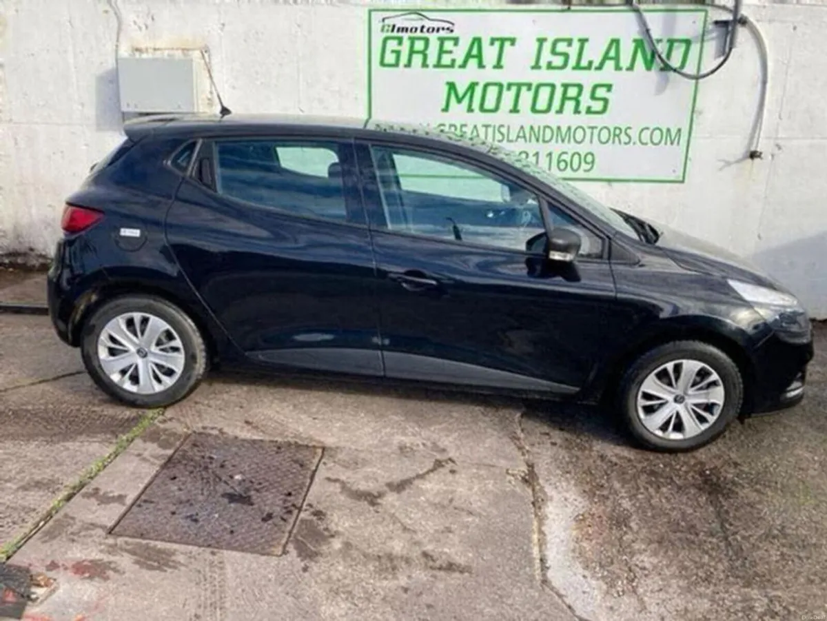 Renault Clio 1.1 Expression Hatchback Petrol Manua - Image 3