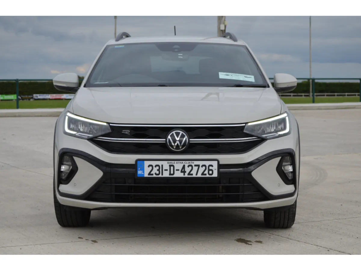 Volkswagen Taigo R-LINE 1.0 TSI 110 110HP MANUAL 6 - Image 3