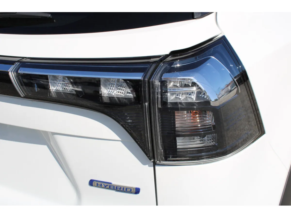 Suzuki SX4 S-Cross 1.4 Hybrid Ultra 4wd 10 Year Wa - Image 6