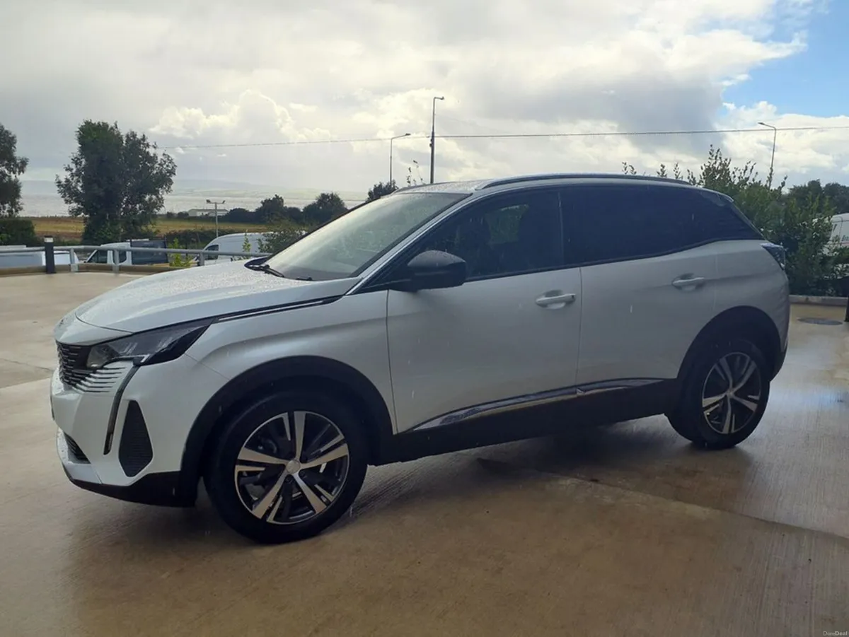 Peugeot 3008 BLUEHDI S/S ALLURE - Image 4