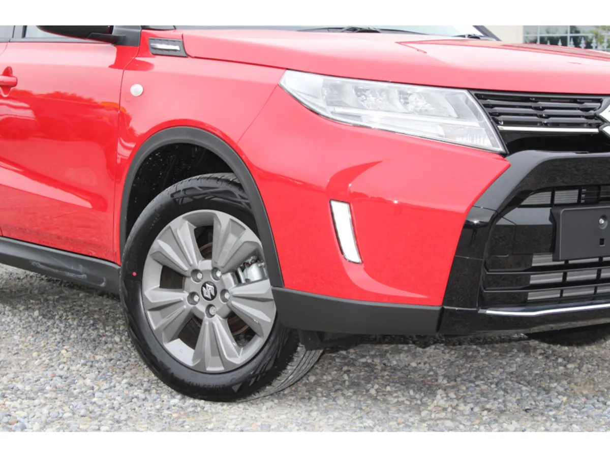 Suzuki Vitara 1.4 Motion *10 Year Warranty and 0% - Image 2