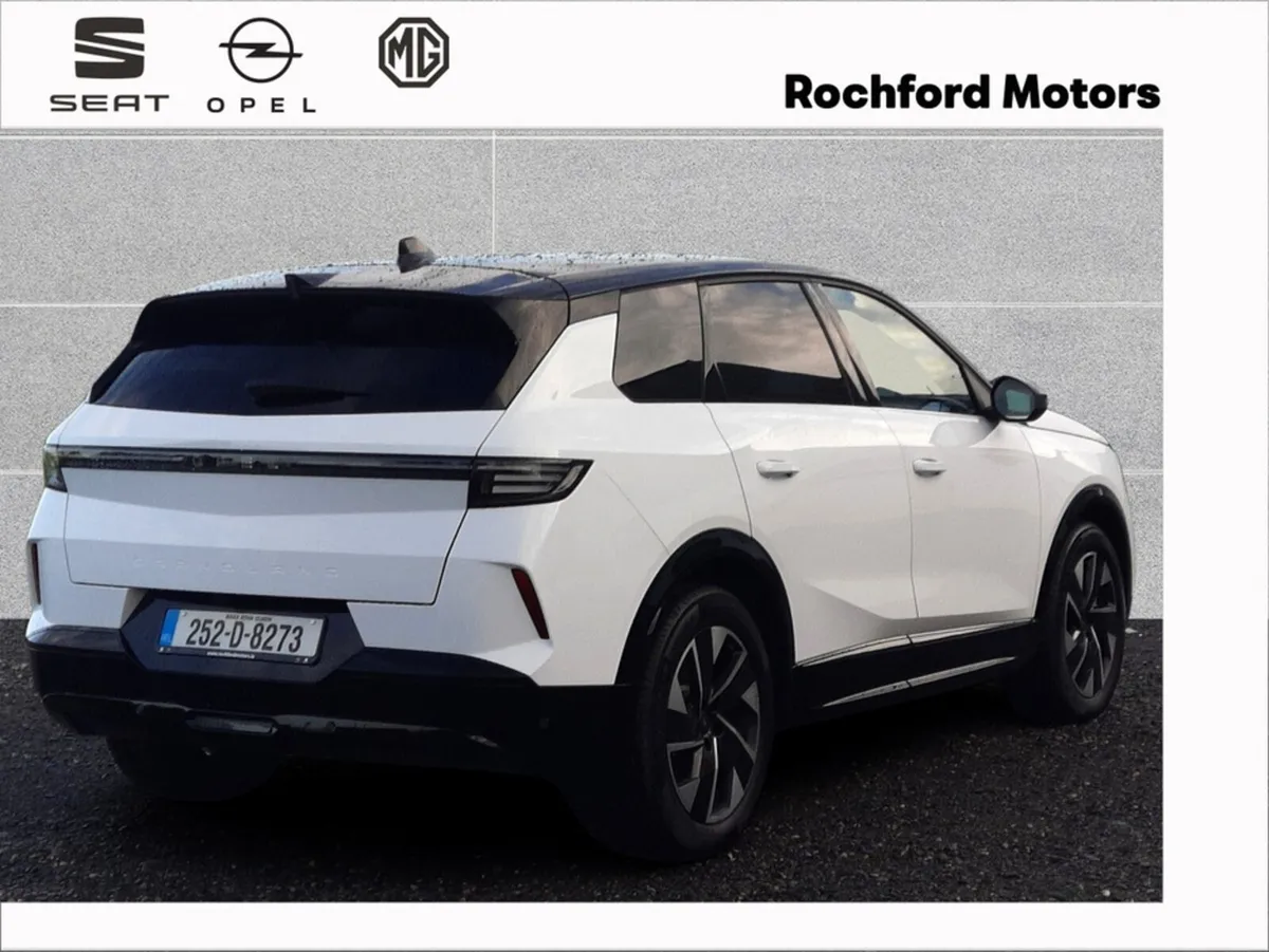 Opel Grandland GS 210PS EV 73 KW Electric 520kms r - Image 4