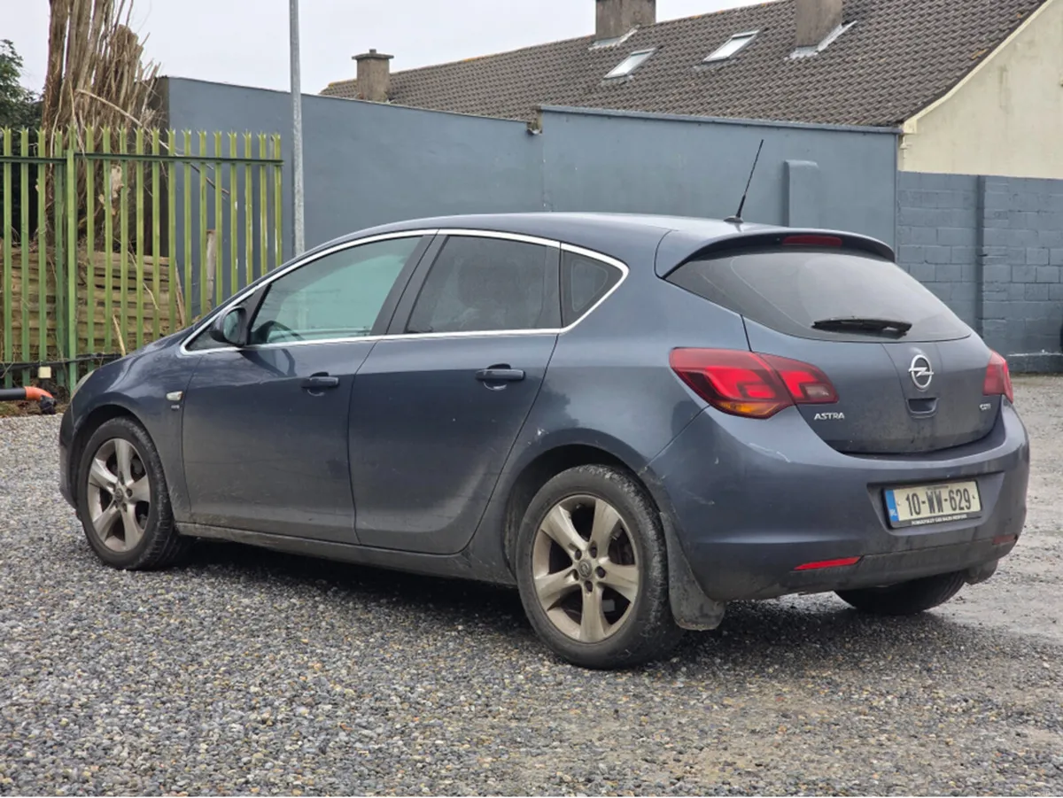 Opel Astra SRI 1.7 CDTI 110PS 5DR - Image 2