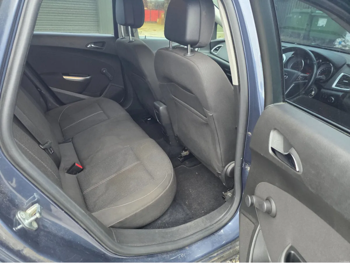 Opel Astra SRI 1.7 CDTI 110PS 5DR - Image 3