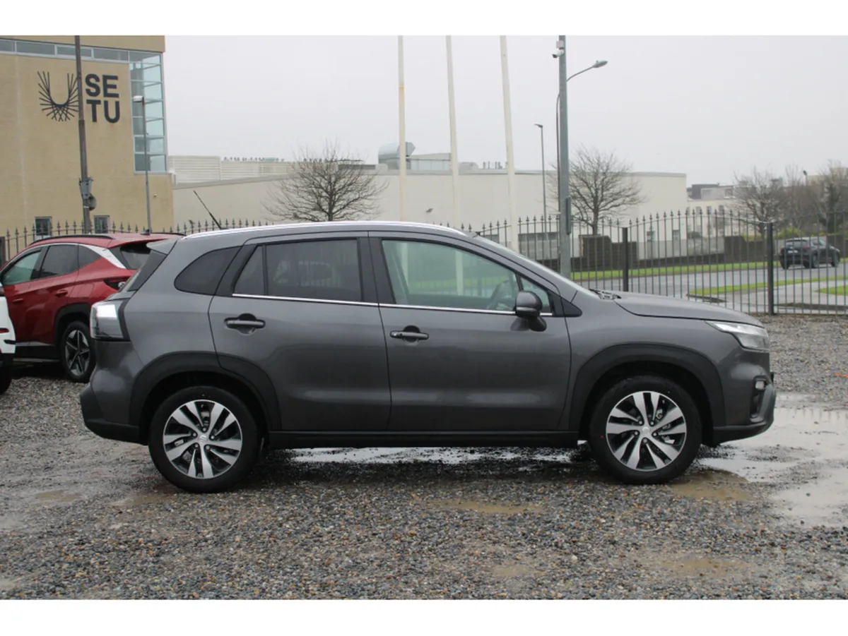 Suzuki SX4 S-Cross ultra 1.4 hybrid 10 yr warranty - Image 6
