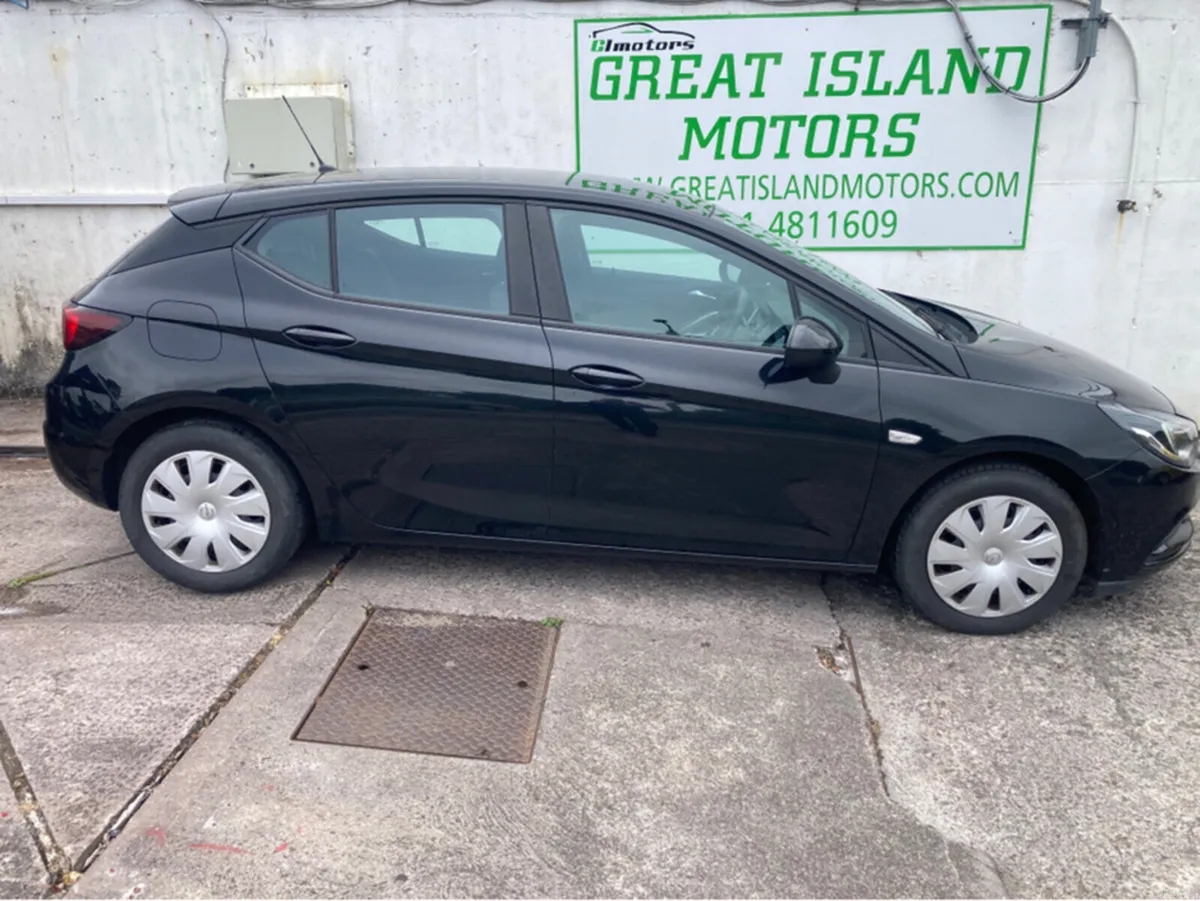 Opel Astra E 1.0T 105PS 5DR - Image 5