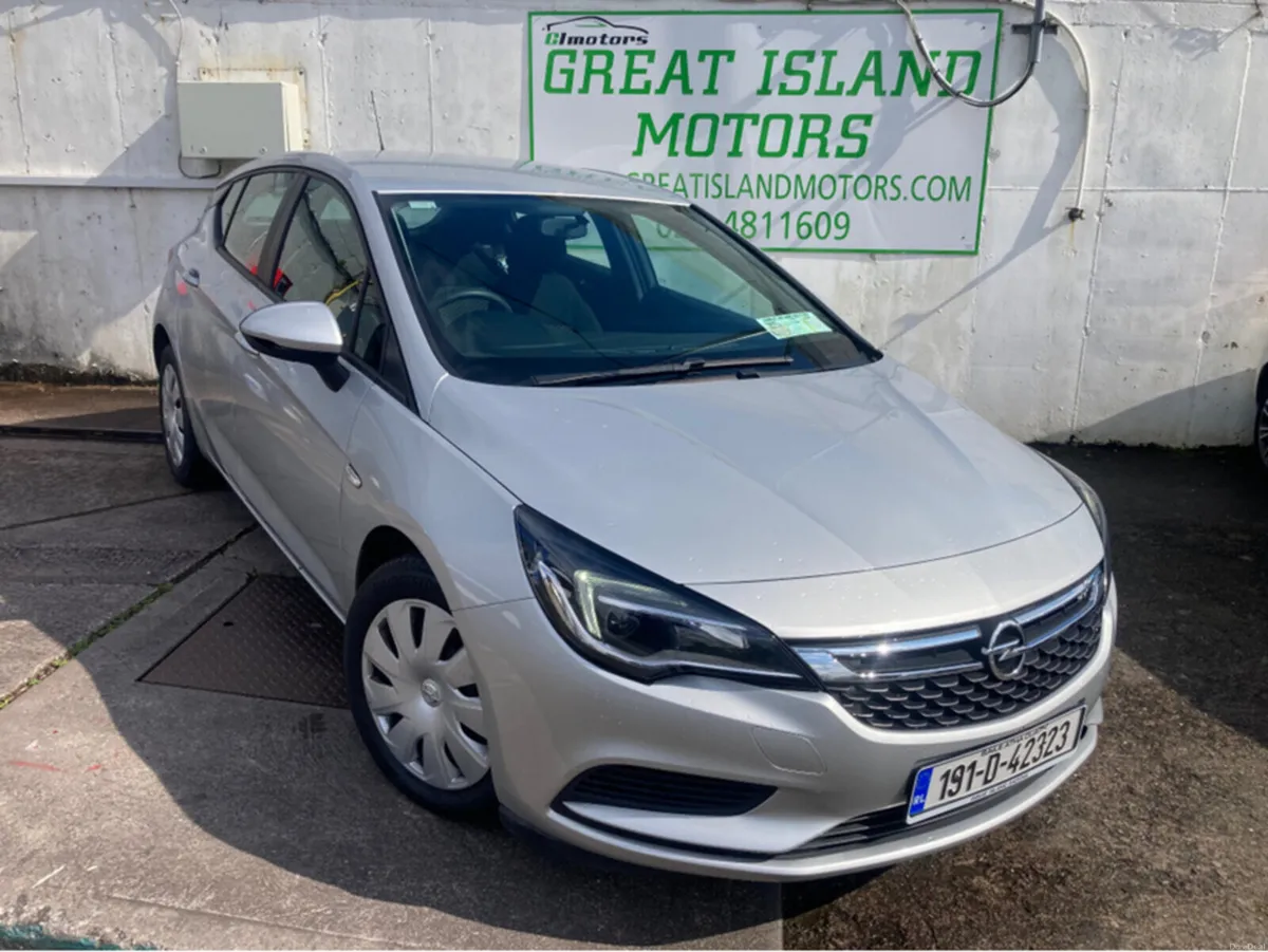 Opel Astra 1.0 petrol 5 door hatchback - Image 1