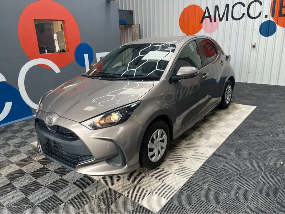 Toyota Yaris ONLY €16950 YARIS AUTOMATIC 1.0 PETRO - Image 3