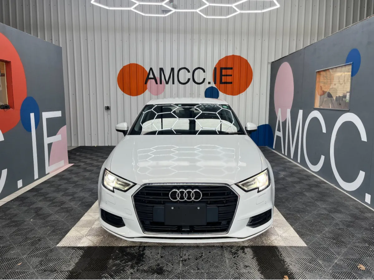 Volkswagen Golf A3 SALOON AUTOMATIC 1.4 TFSI / 24k - Image 2