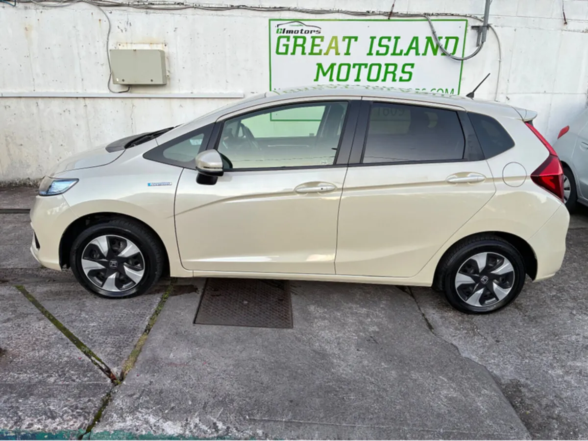 Honda Fit 1.5i Petrol Hybrid Automatic - Image 2