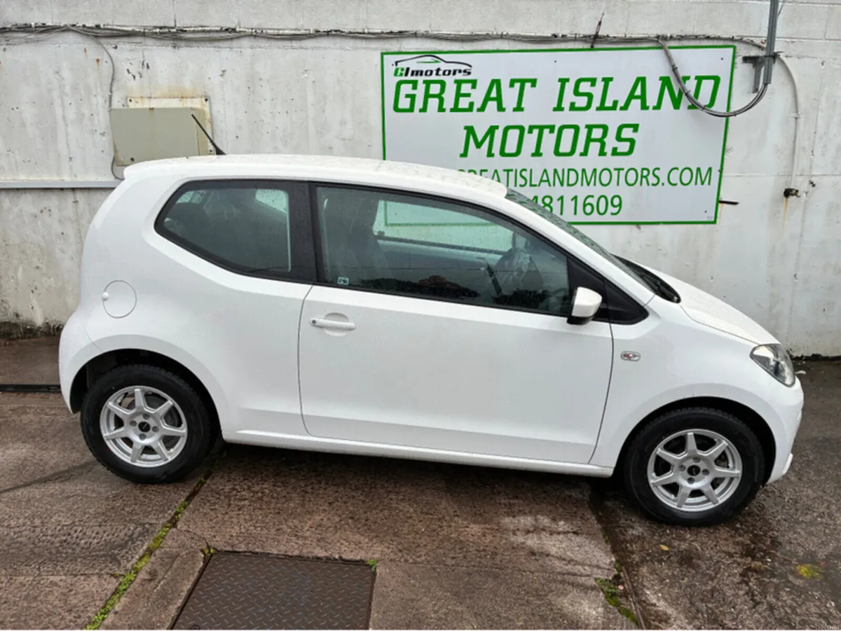 Volkswagen up! 1.0i Petrol Automatic 3DR - Image 3