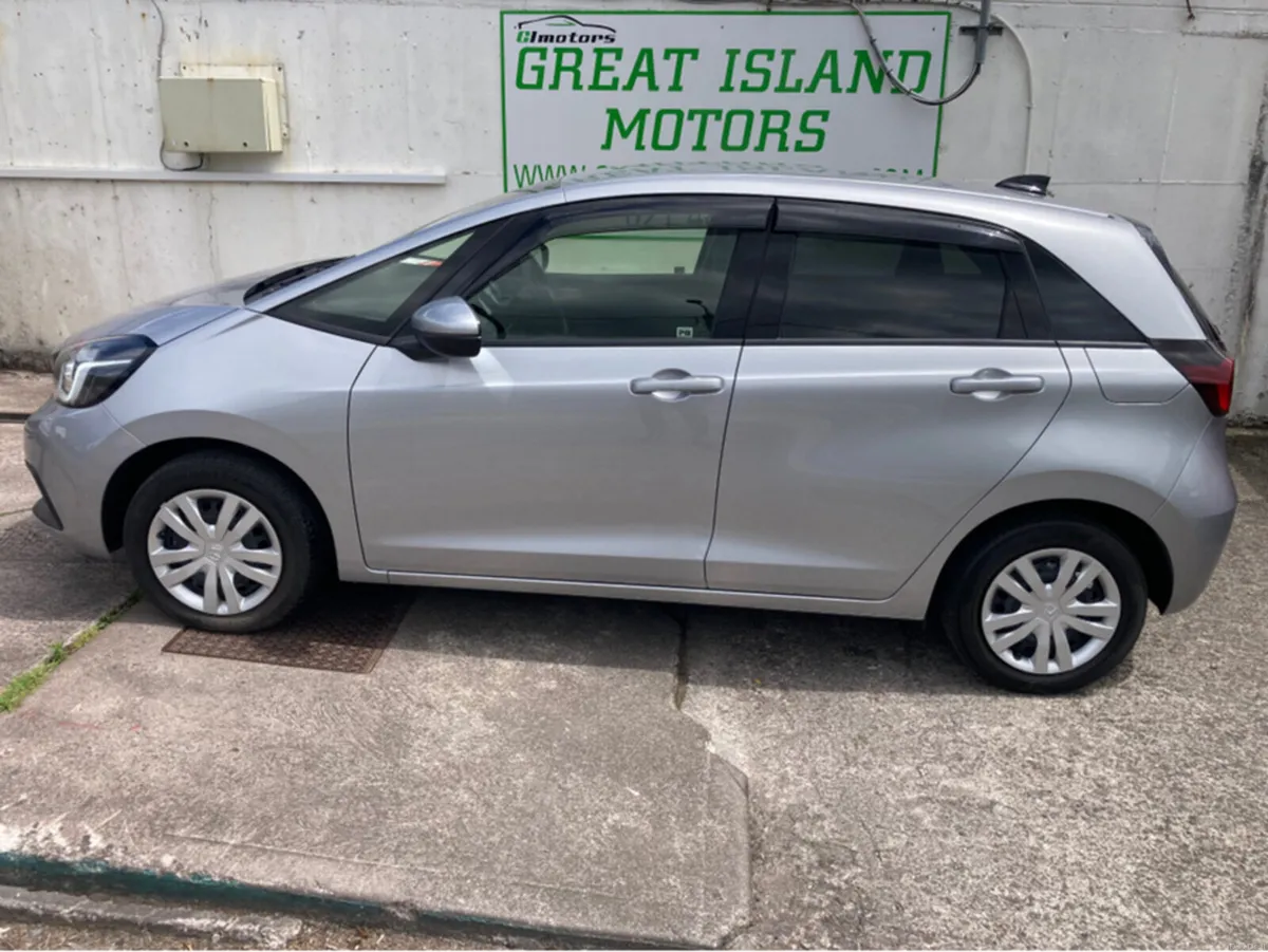 Honda Fit 1.5i Petrol Hybrid Automatic - Image 2