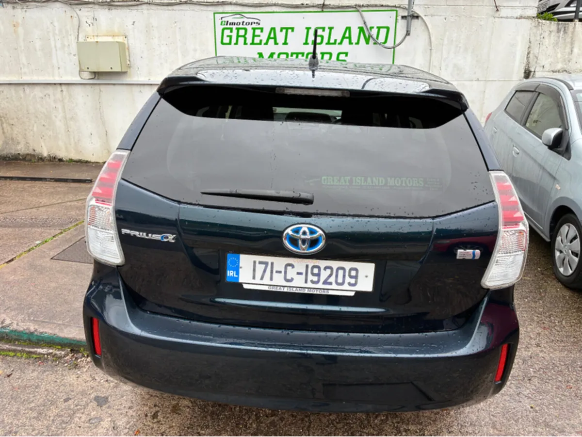 Toyota Prius 1.8i 5 SEATS HYBRID PETROL - Image 5