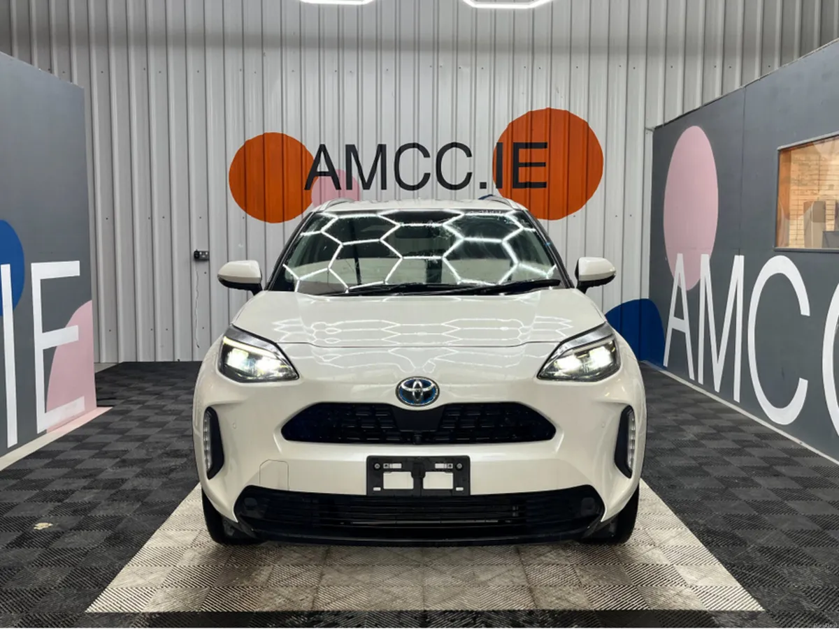 Toyota Yaris Cross €24950 2022 TOYOTA YARIS CROSS - Image 2