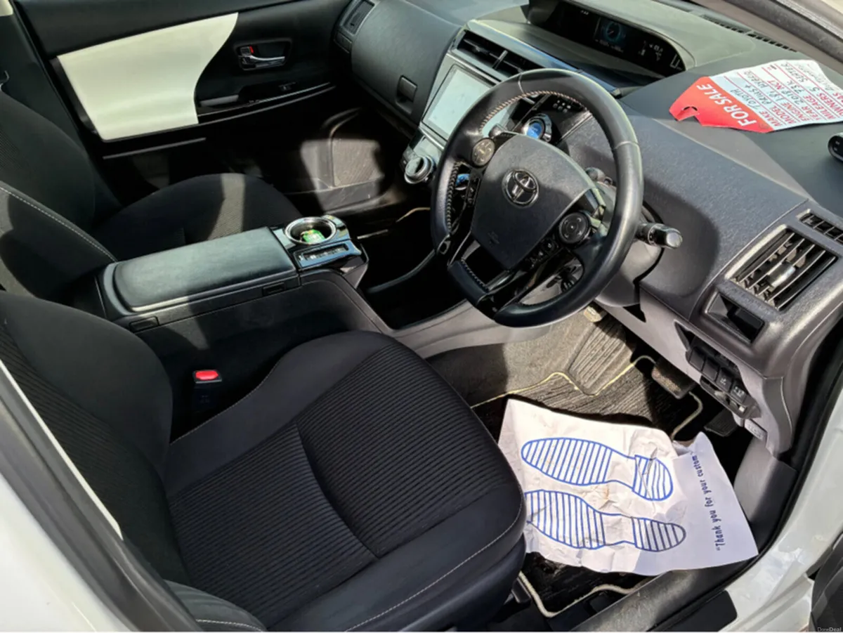 Toyota Prius 1.8i 5 SEATS HYBRID PETROL - Image 6